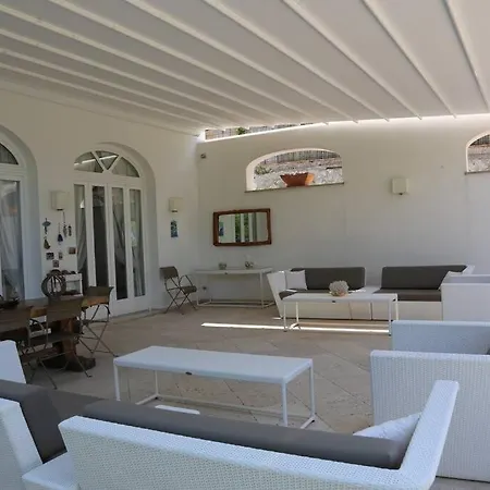 Villa La Guardia *